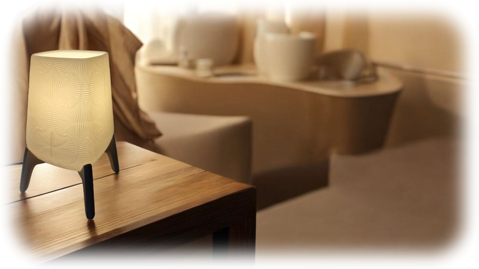 woonkamer met warme design lamp