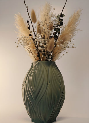 Nature’s Elegance Vaas