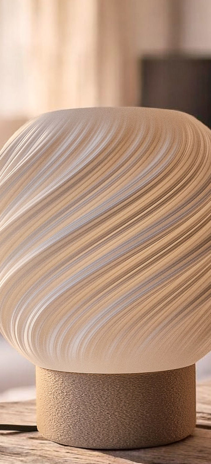 <h2></h2><h2><br/>Niet ontworpen voor de massa.<br/><strong>Maar voor het interieur dat karakter vraagt.</strong><br/><br/><br/><br/></h2>